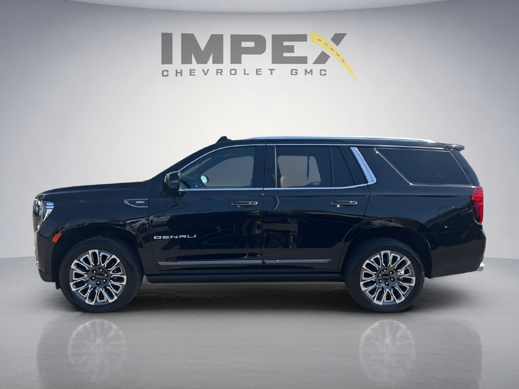 Used 2023 GMC Yukon Denali Ultimate AWD/4WD image 2