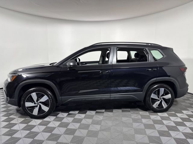 Used 2025 Volkswagen Taos S AWD/4WD image 3