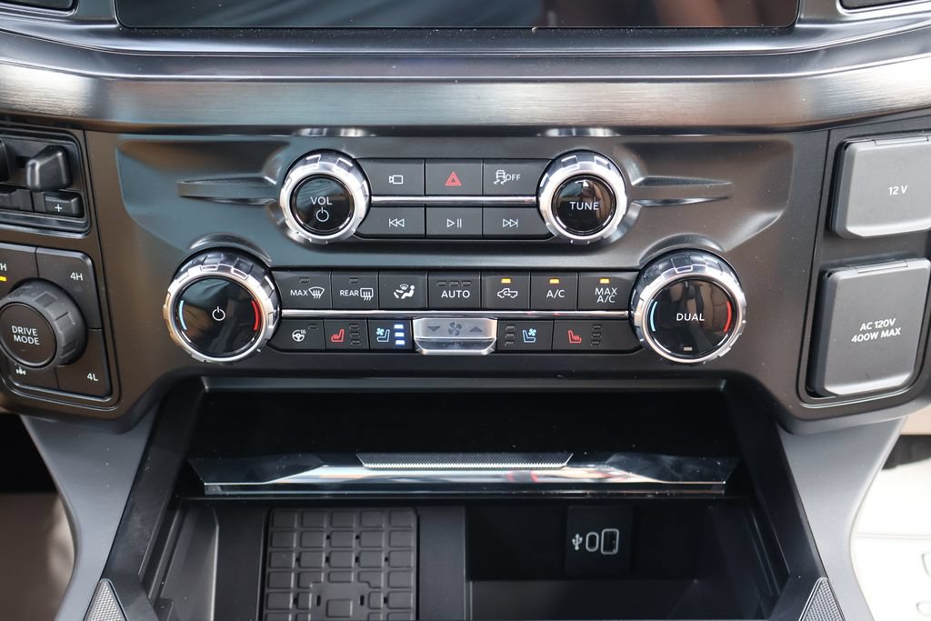 New 2026 Ford F250 4x4 Crew Cab Super Duty image 14