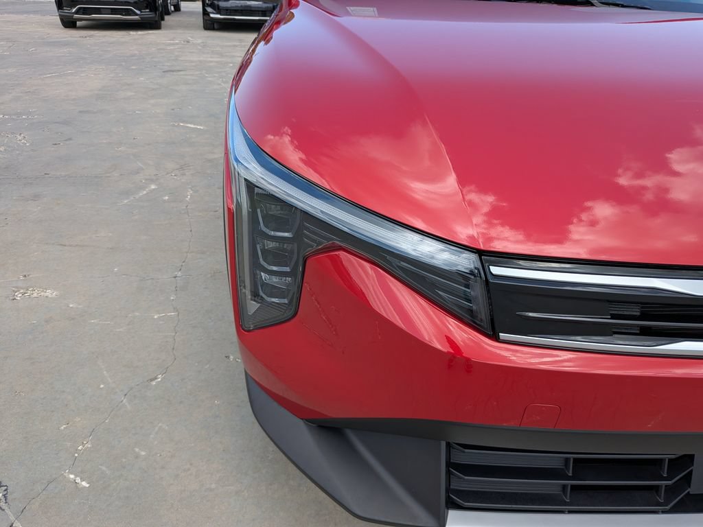 Certified 2025 Kia K4 EX FWD image 10