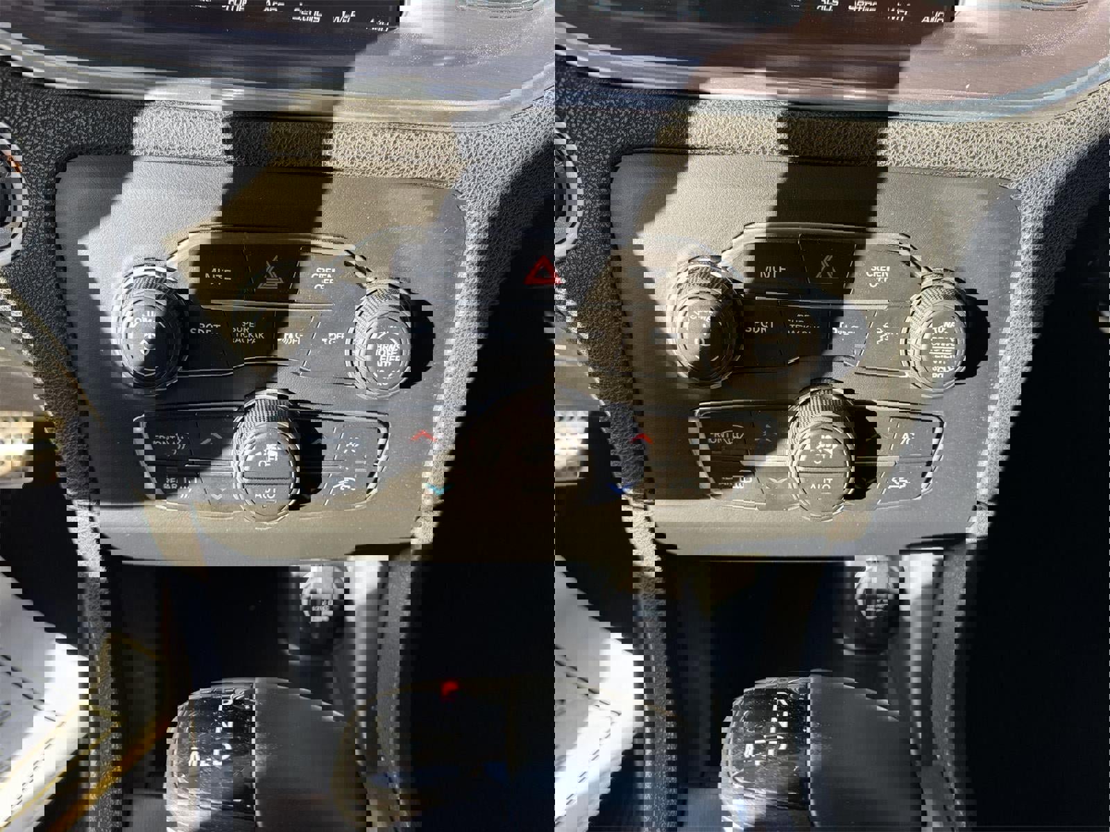 Used 2018 Dodge Charger R/T Scat Pack w/ Beats Audio Group image 12