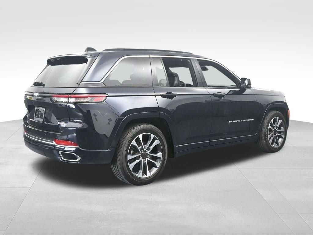 Used 2024 Jeep Grand Cherokee Overland w/ Luxury Tech Group IV image 6
