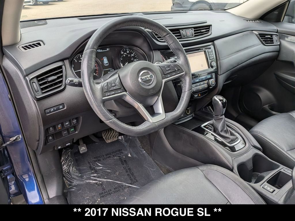 Used 2017 Nissan Rogue SL w/ SL Premium Package FWD image 2
