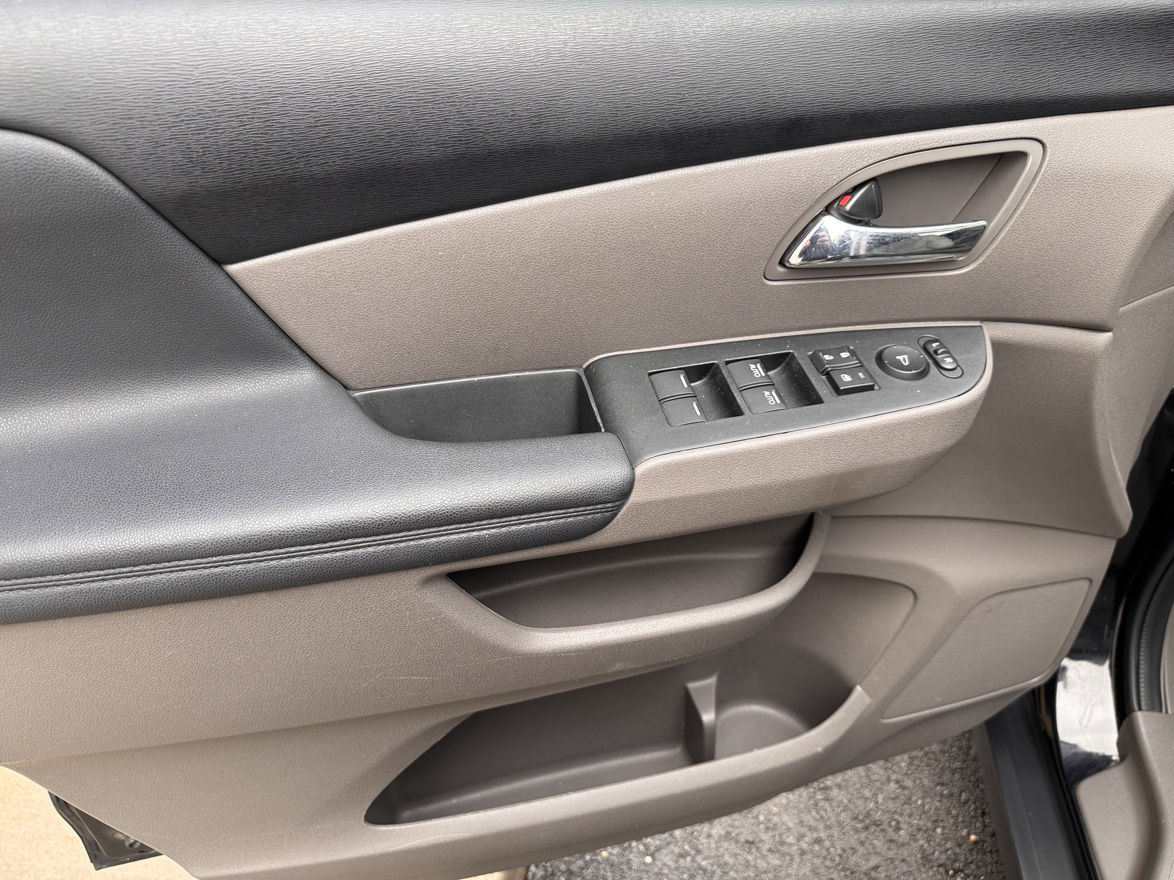 Used 2015 Honda Odyssey EX-L image 21