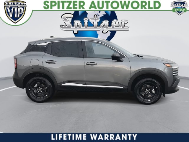 New 2026 Nissan Kicks SV w/ SV Premium Package FWD image 17