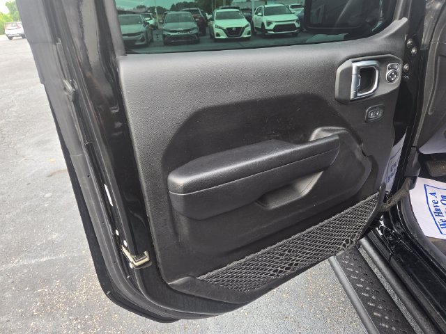Used 2023 Jeep Gladiator Sport AWD/4WD image 21