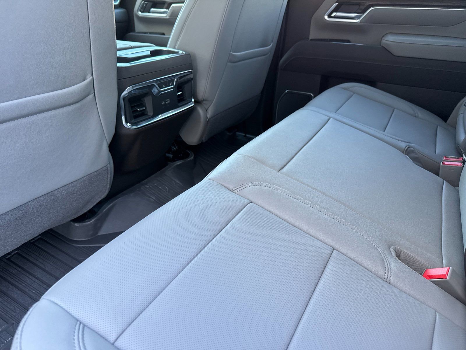 New 2026 GMC Sierra 2500 SLT w/ SLT Premium Package image 12