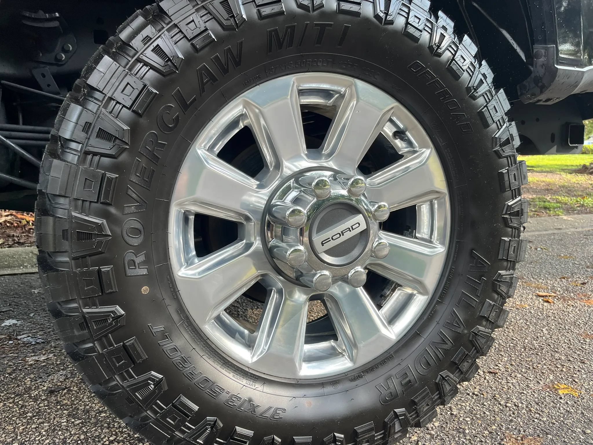 Used 2019 Ford F350 Limited AWD/4WD image 10