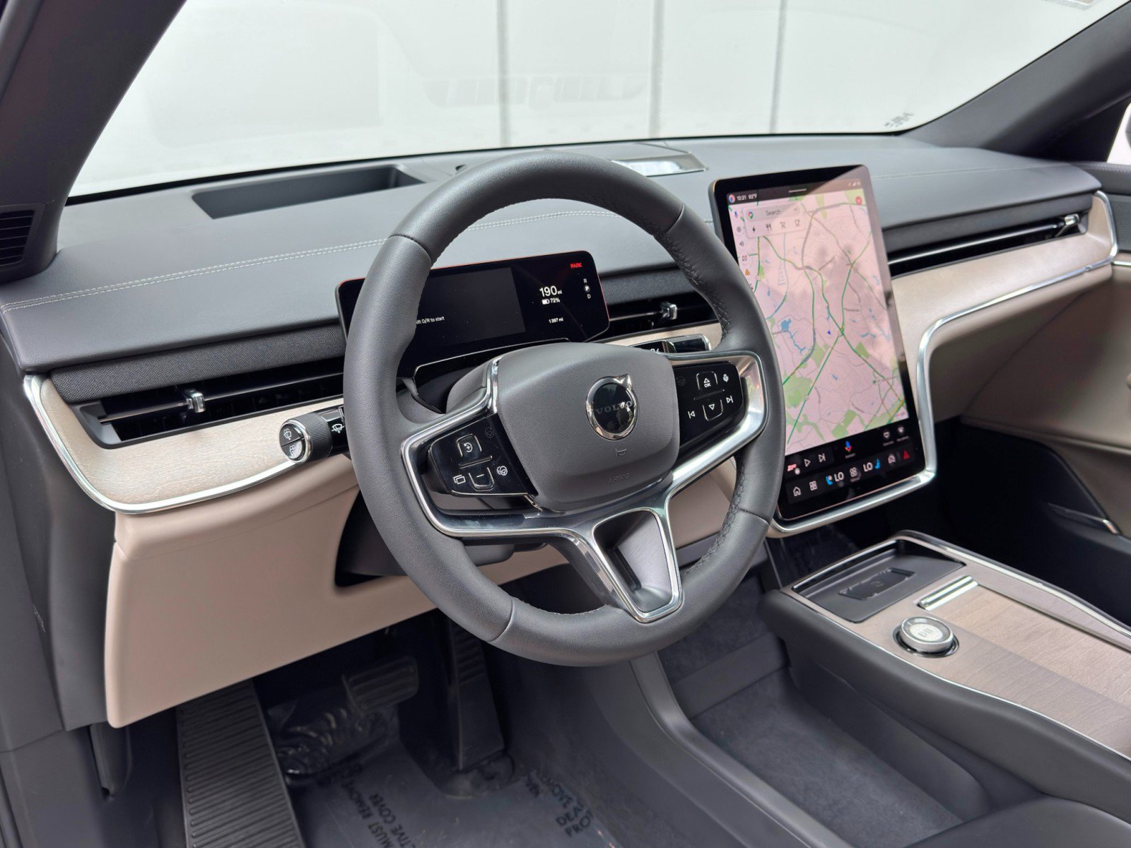 Used 2025 Volvo EX90 Ultra AWD/4WD image 14