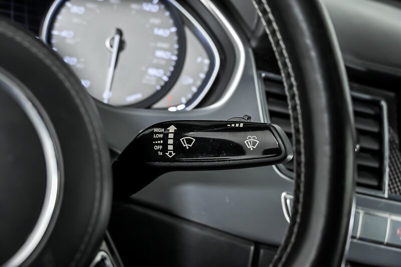 Used 2016 Audi S8 AWD/4WD image 30