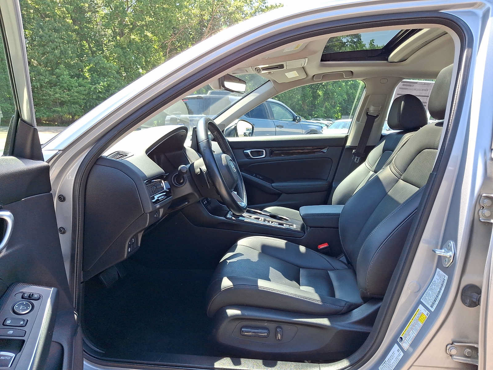 Used 2023 Honda Civic Touring image 13