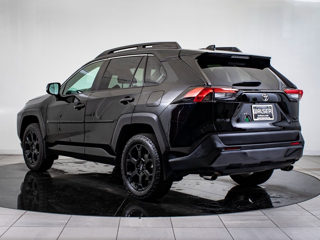 Used 2020 Toyota RAV4 AWD image 11
