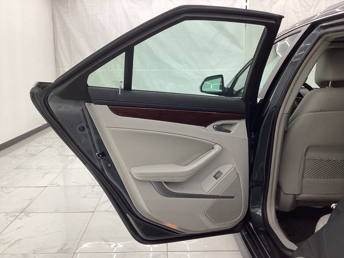 Used 2011 Cadillac CTS Premium image 24