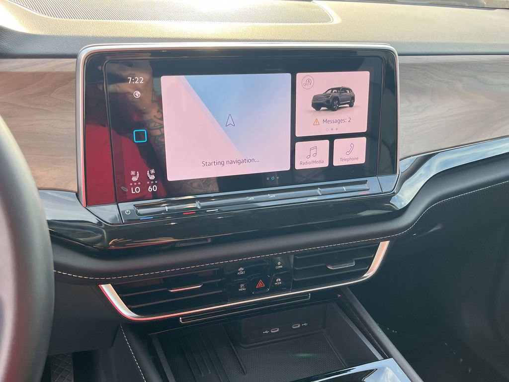 Used 2025 Volkswagen Atlas SE image 18