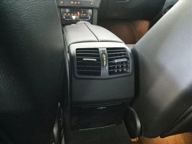 Used 2010 Mercedes-Benz E 350 Sedan image 18