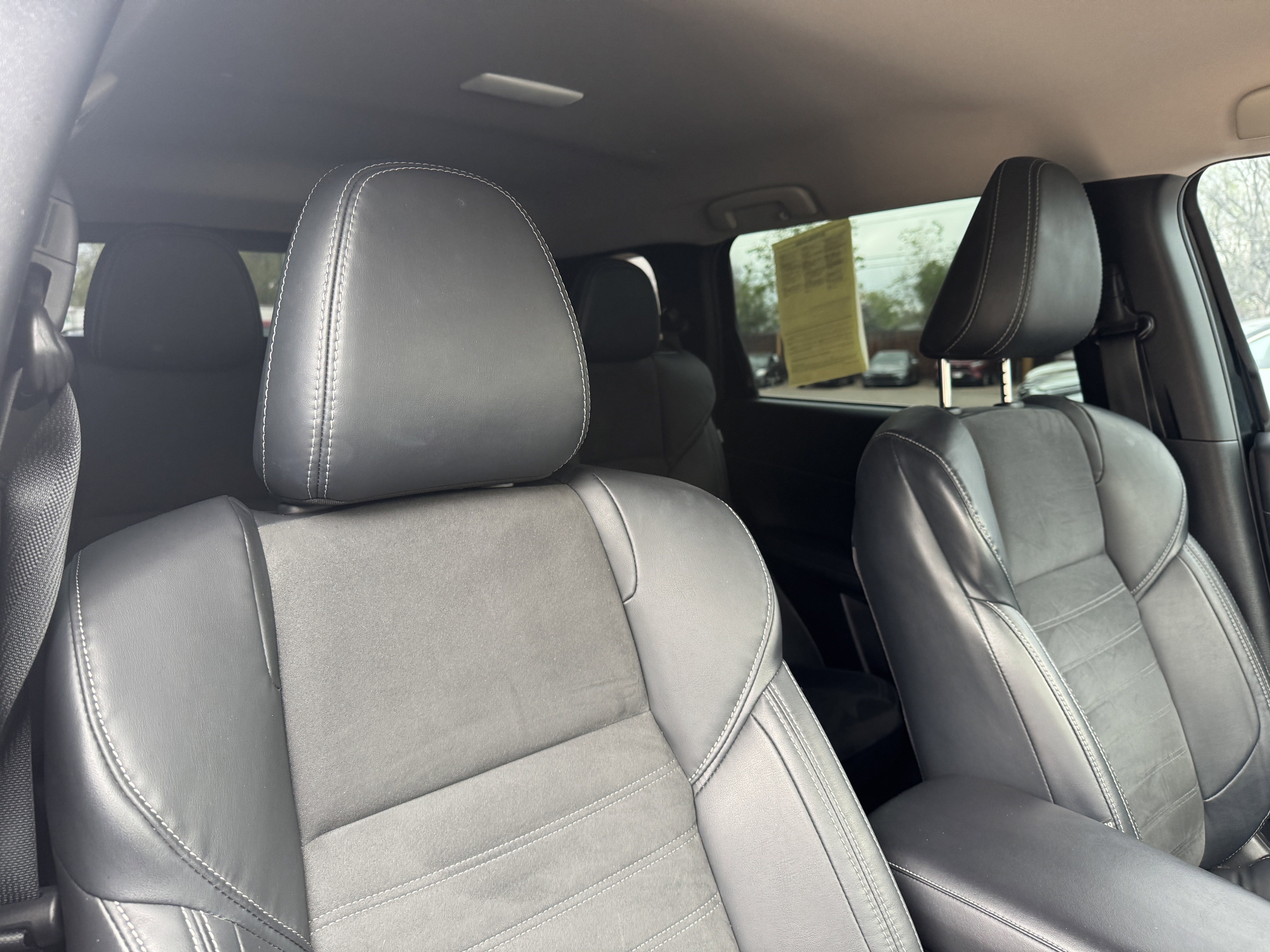 Used 2023 Mitsubishi Outlander SE AWD/4WD image 20