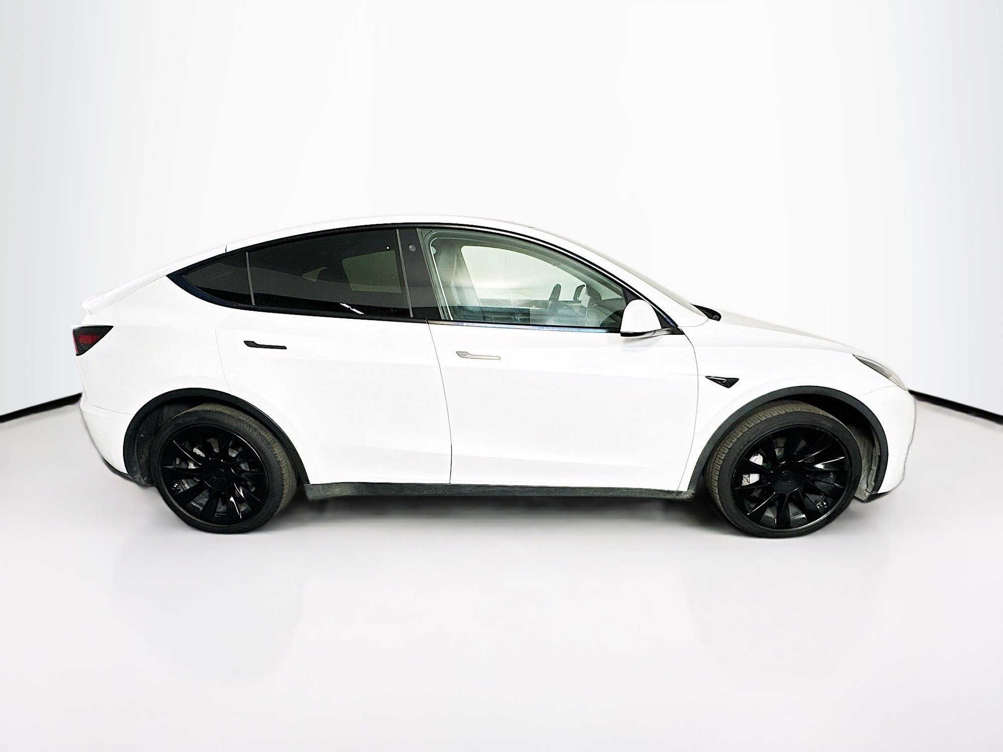 Used 2023 Tesla Model Y Long Range AWD/4WD image 10
