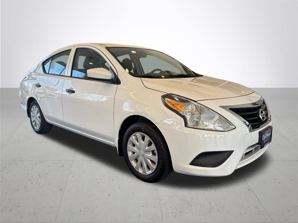 Used 2019 Nissan Versa S Plus FWD image 5