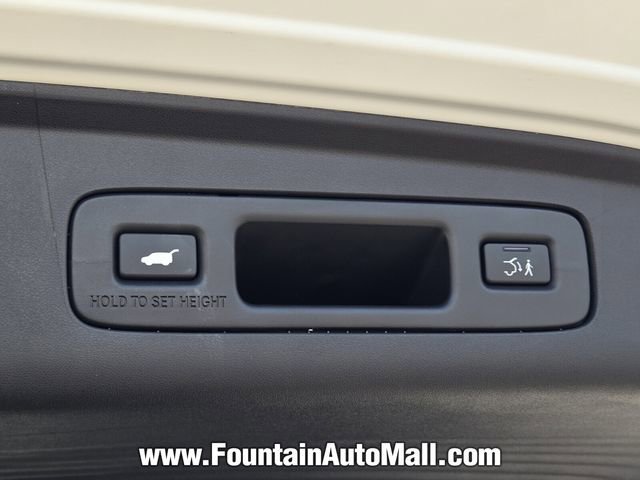 Used 2025 Acura ADX A-Spec image 16