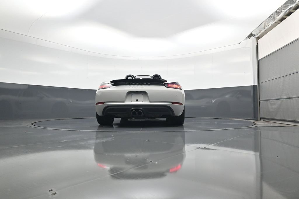 Used 2018 Porsche 718 Boxster image 23