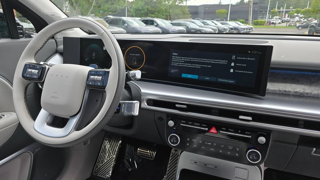 Used 2026 Hyundai Ioniq 9 Calligraphy AWD/4WD image 11
