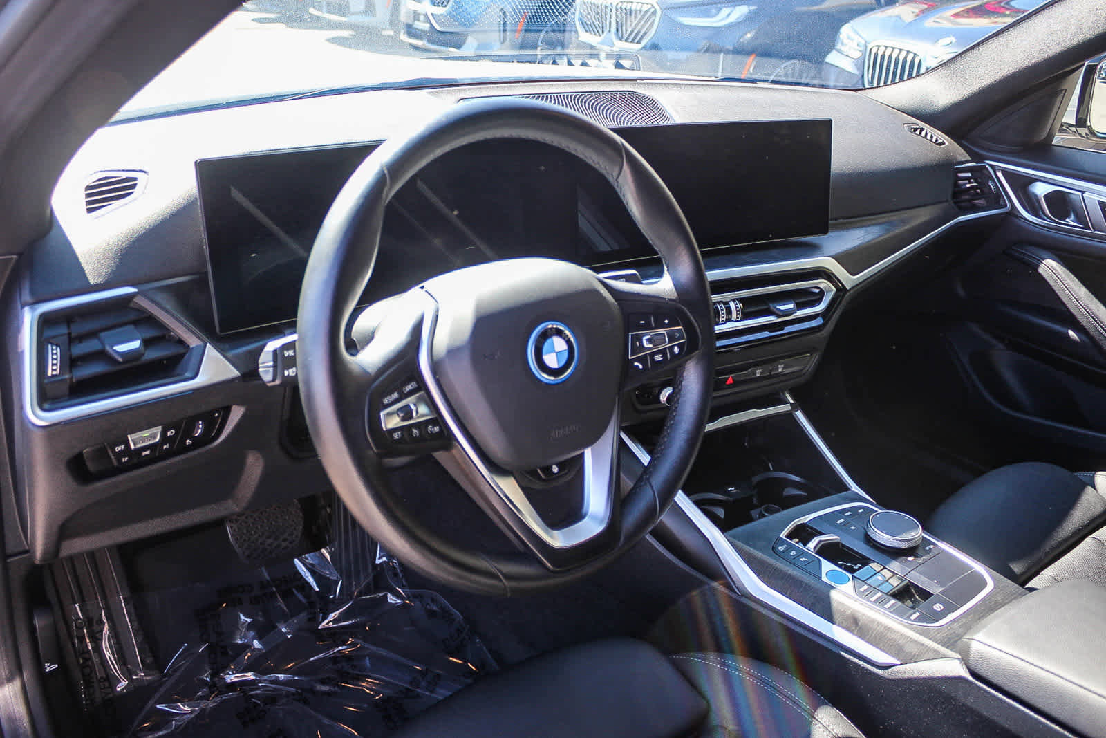 Certified 2023 BMW i4 eDrive35 w/ Premium Package image 17