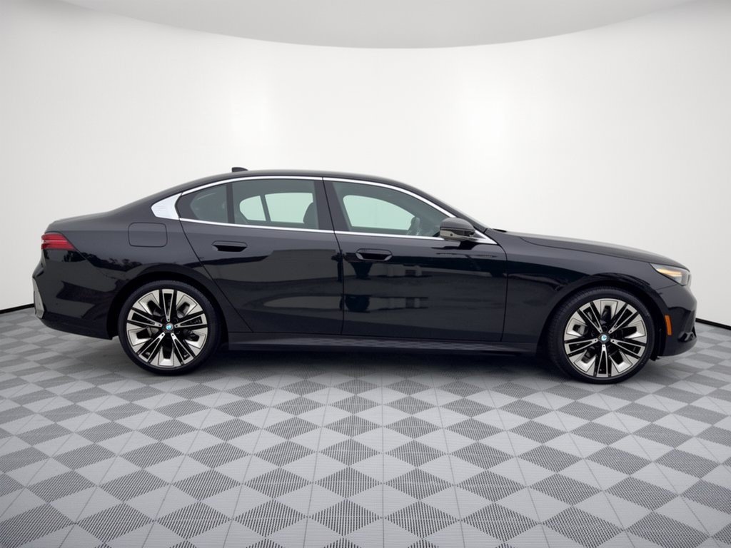 New 2027 BMW 530i RWD image 8