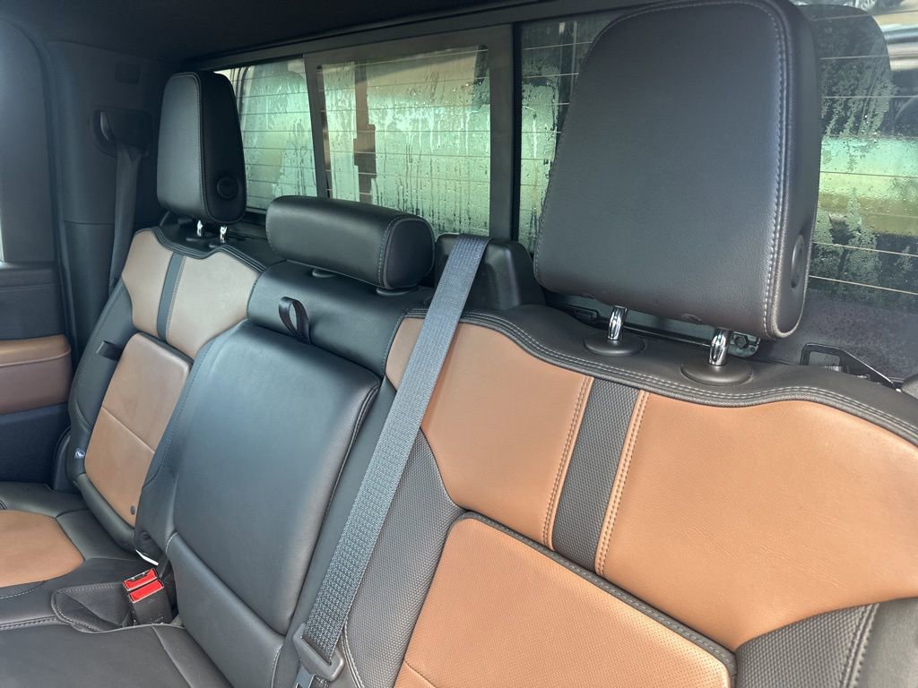 Used 2022 Chevrolet Silverado 2500 High Country w/ Z71 Off-Road Package image 23