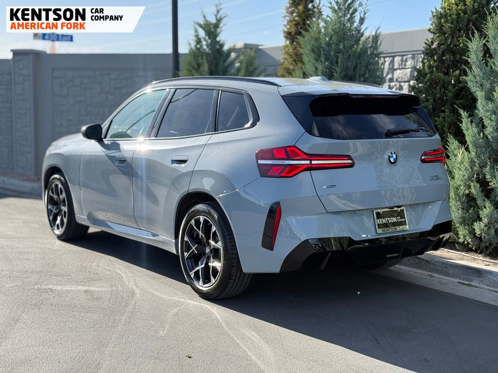 Used 2025 BMW X3 xDrive30i AWD/4WD image 6