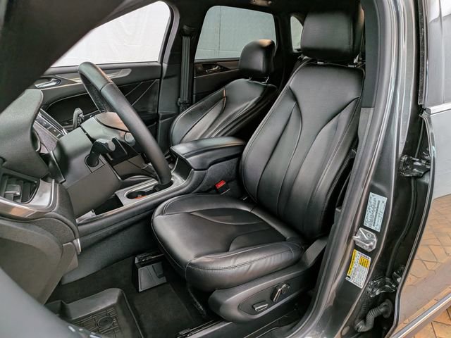 Used 2019 Lincoln MKC Premiere image 13