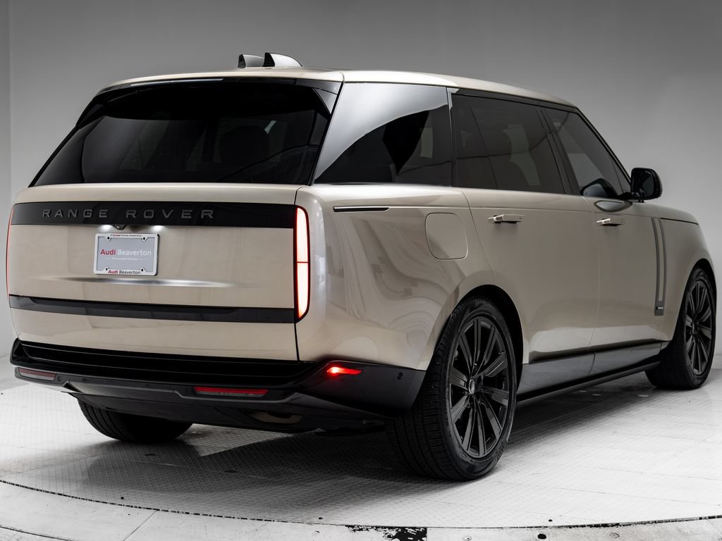 Used 2023 Land Rover Range Rover Long Wheelbase SE AWD/4WD image 35