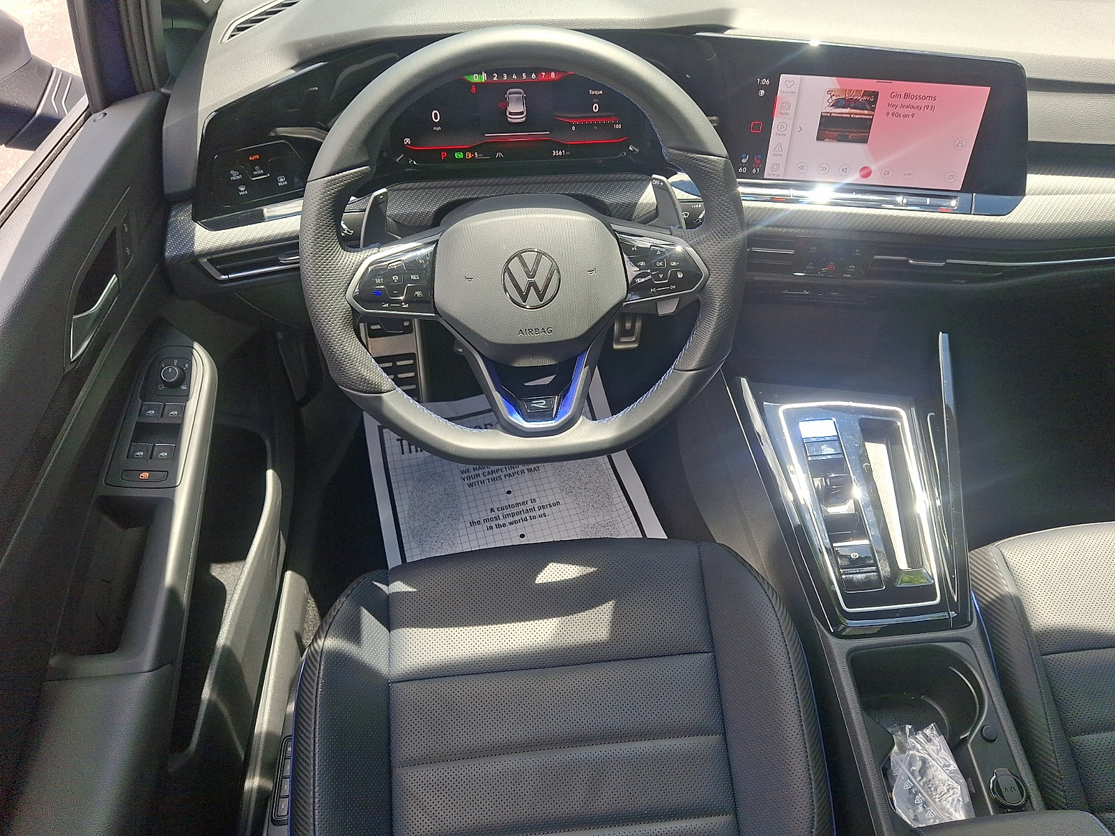 Used 2024 Volkswagen Golf R AWD/4WD image 10