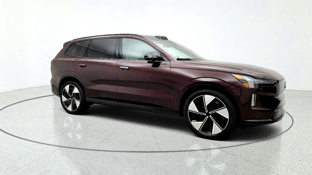 Used 2025 Volvo EX90 Ultra AWD/4WD image 3