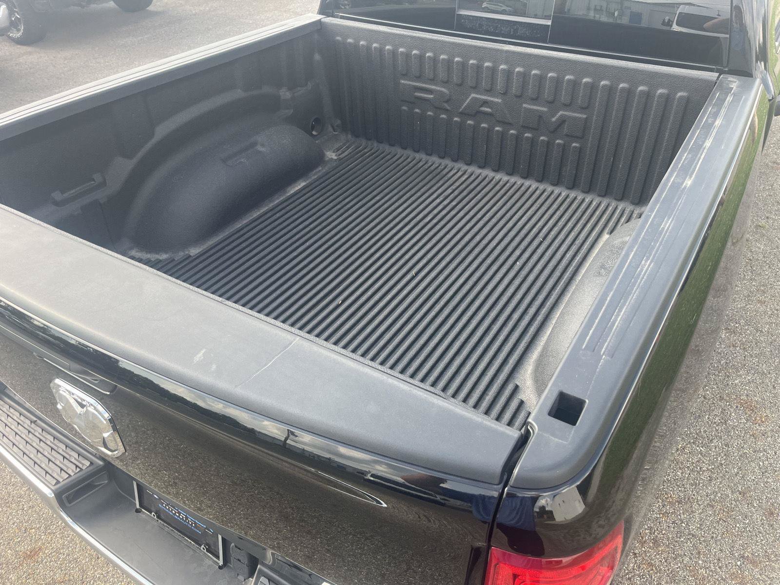 Used 2023 RAM 1500 Big Horn AWD/4WD image 32