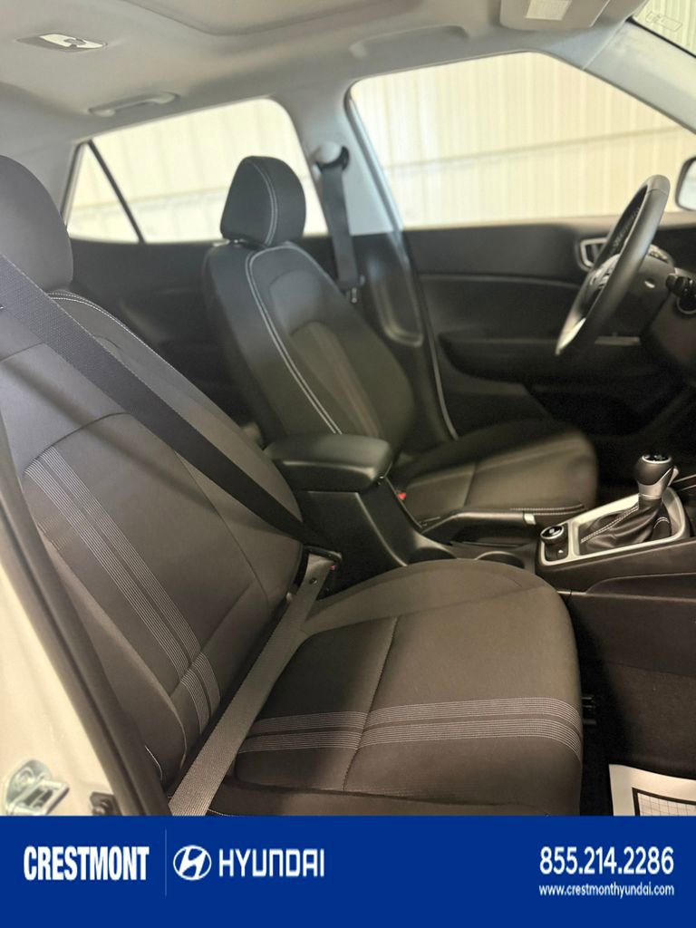 Used 2026 Hyundai Venue SEL FWD image 20