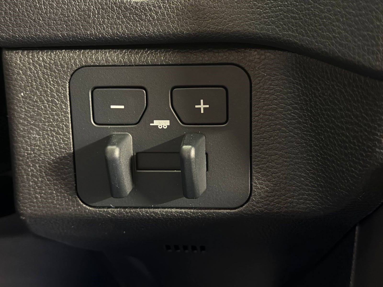 New 2026 Toyota Tundra SR AWD/4WD image 28