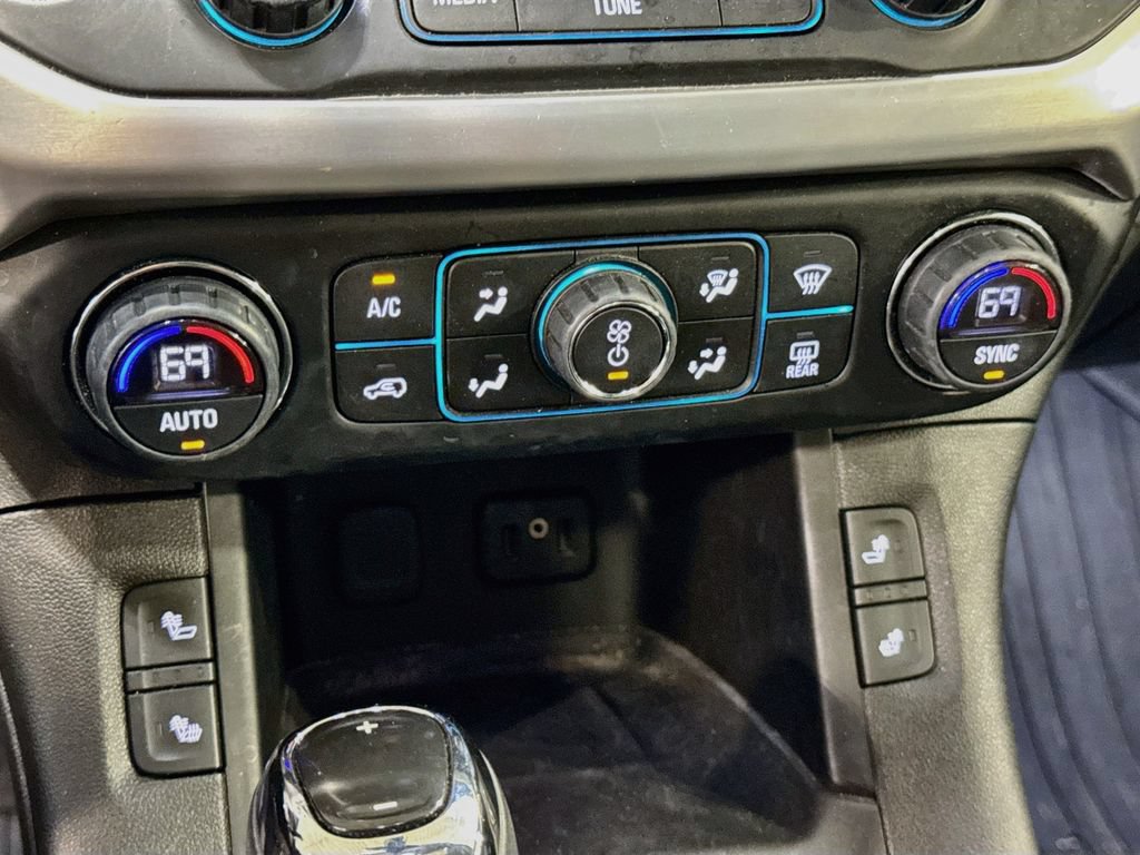 Used 2018 GMC Acadia SLT AWD/4WD image 18