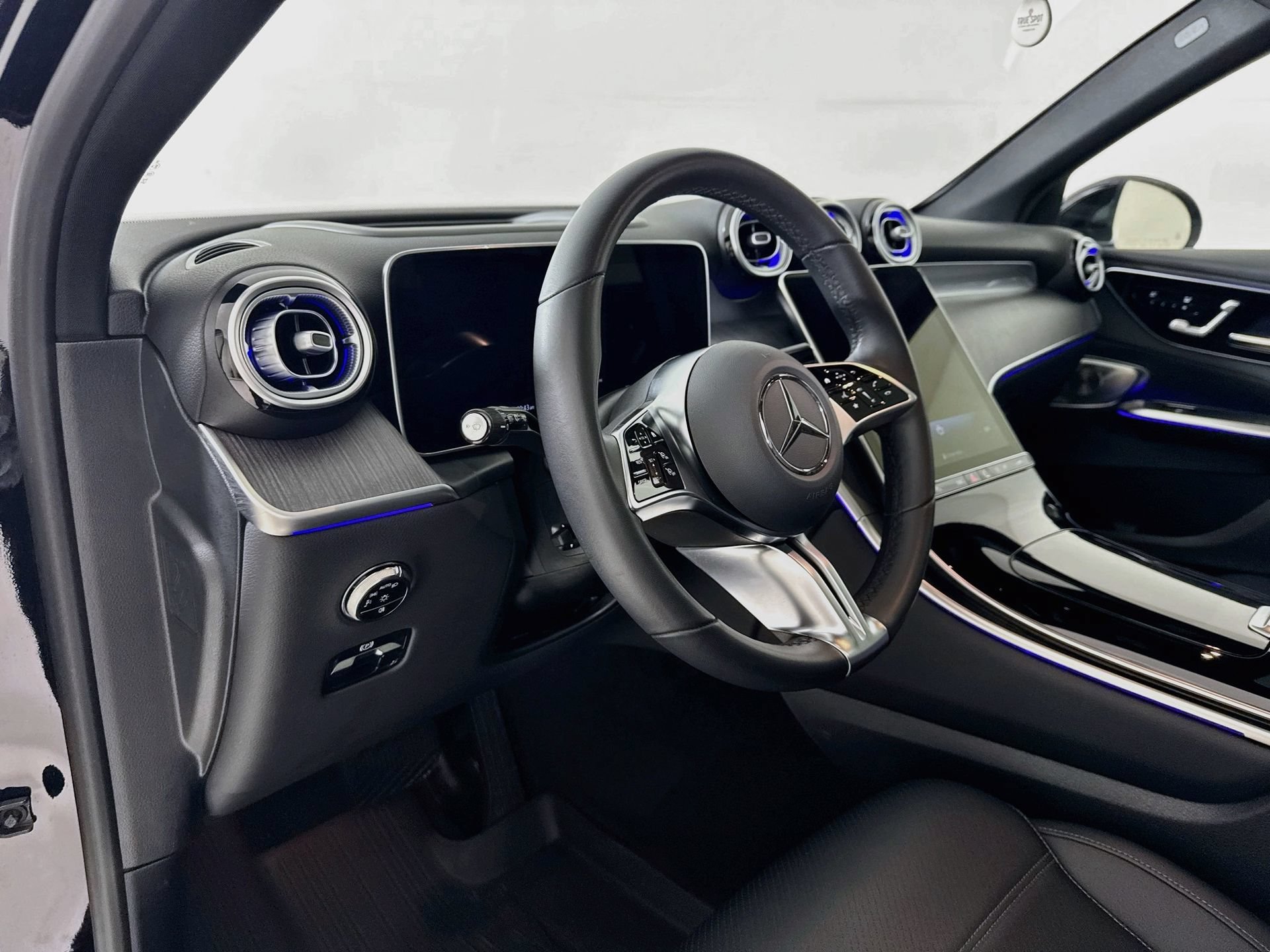 Certified 2026 Mercedes-Benz GLC 300 4MATIC image 10