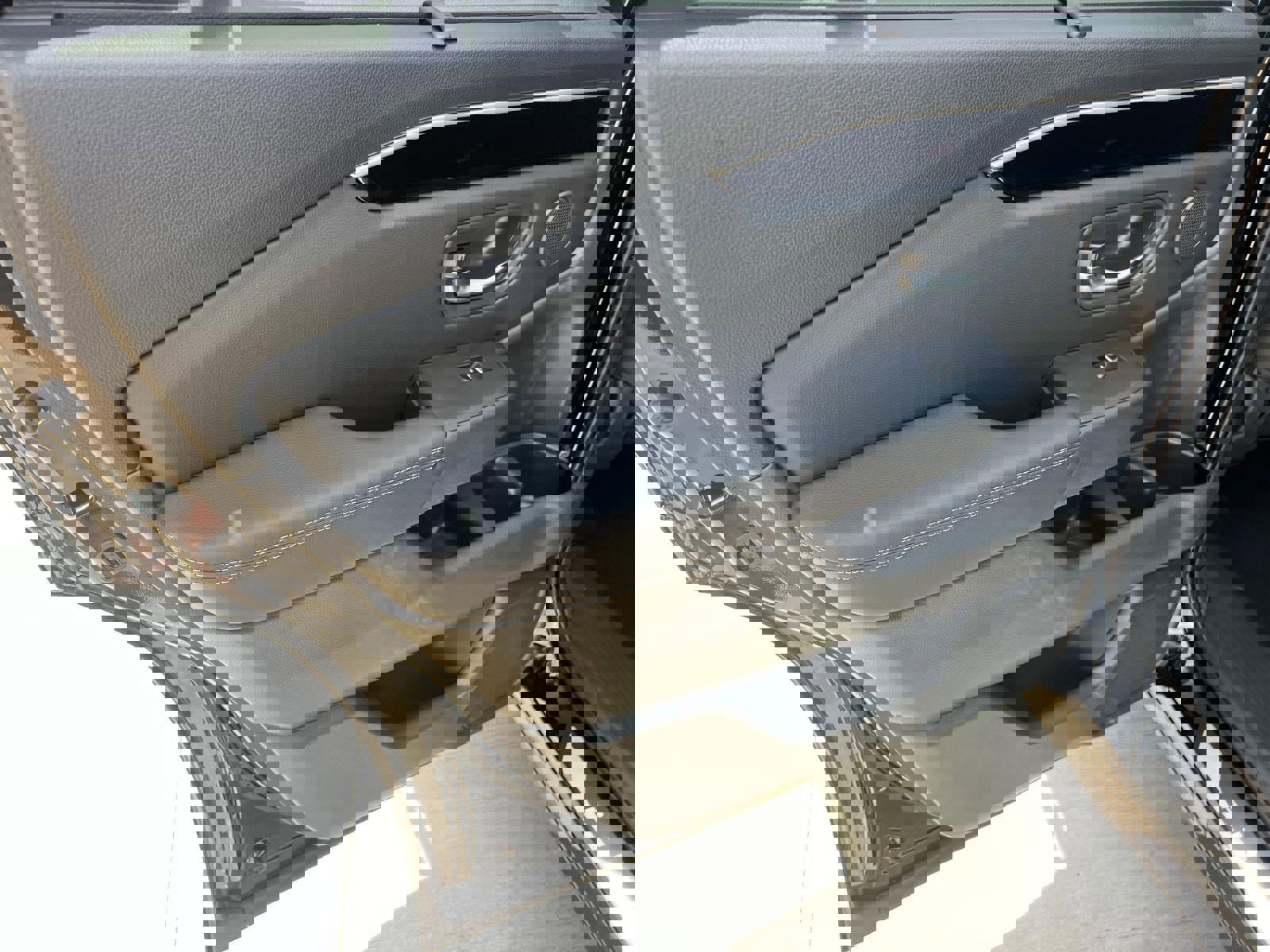 New 2025 Honda Pilot EX-L image 12