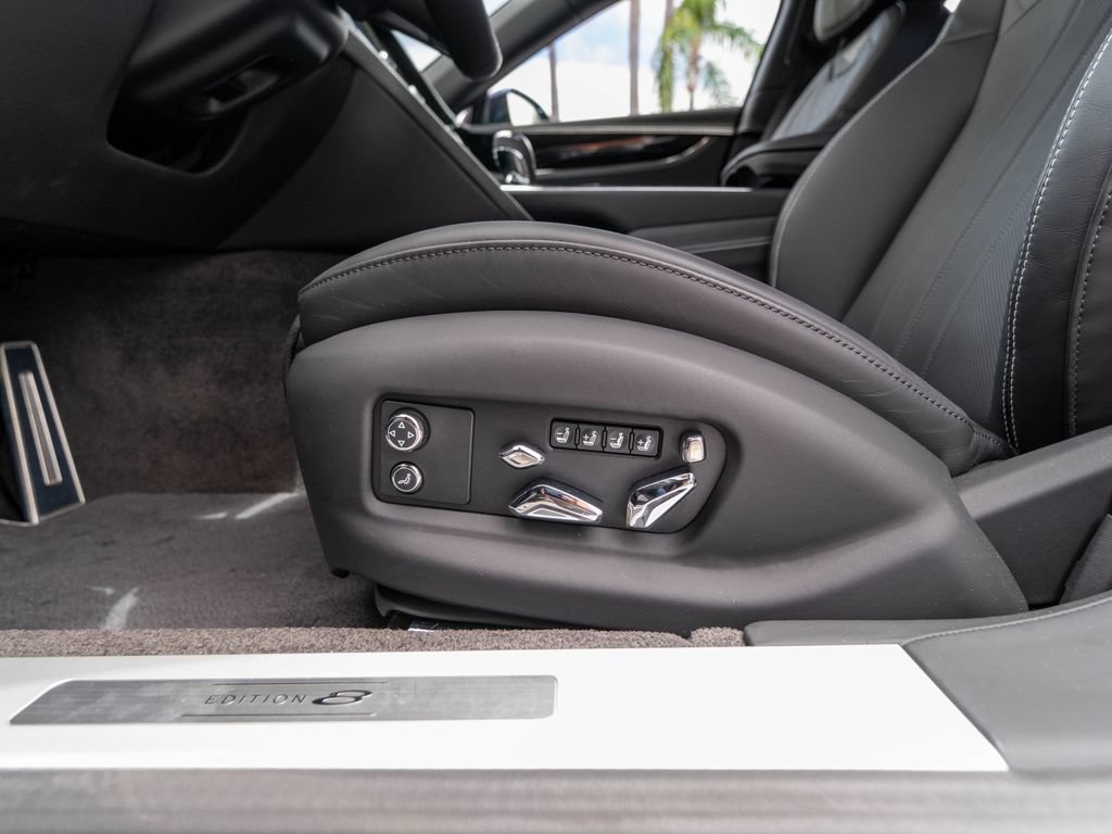 Used 2024 Bentley Flying Spur V8 AWD/4WD image 12