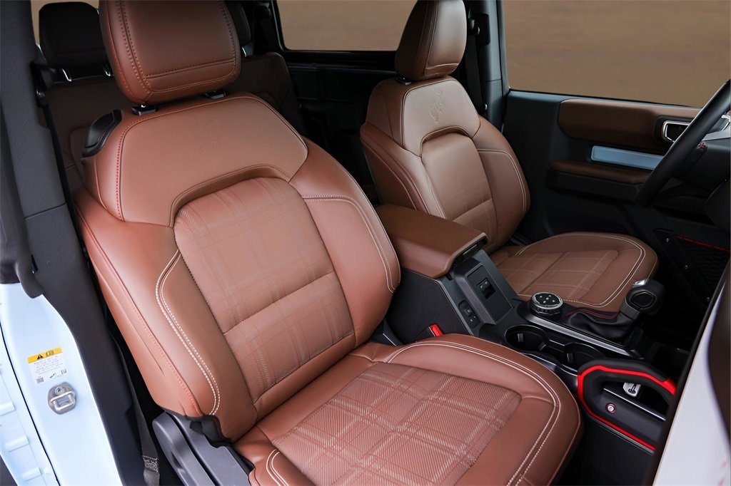 Used 2024 Ford Bronco Heritage Edition image 25