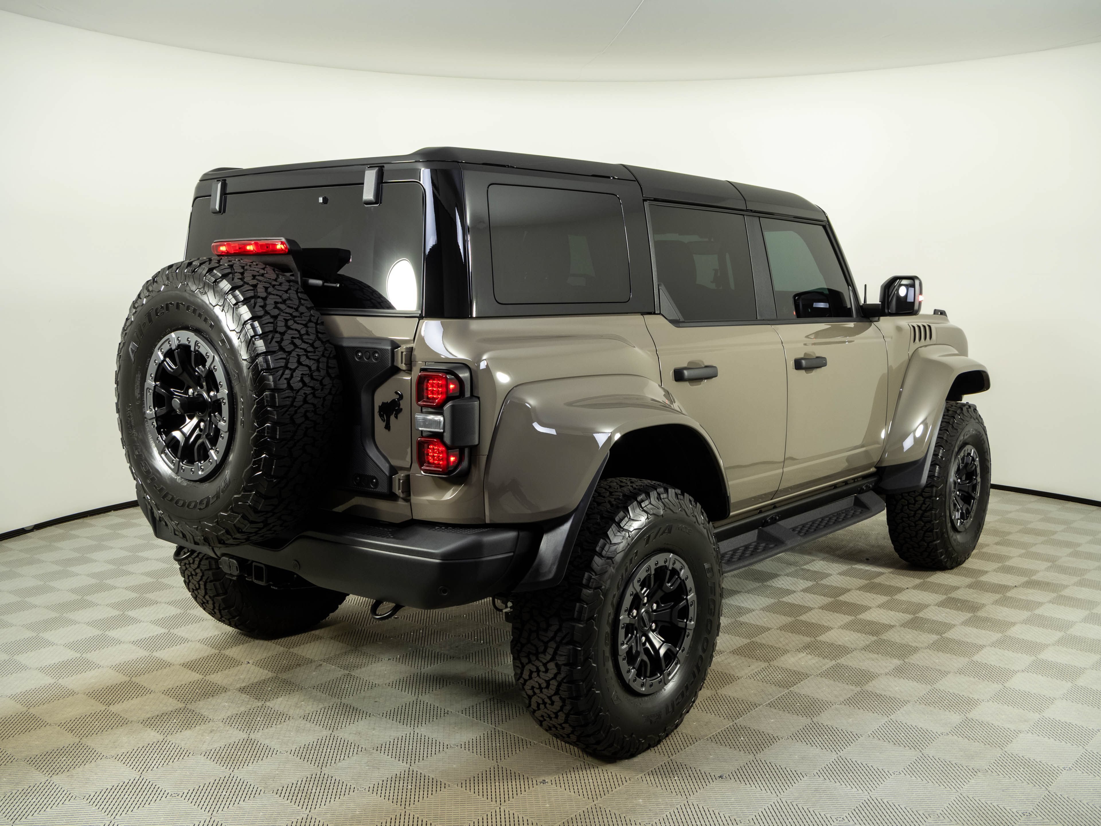 Used 2025 Ford Bronco Raptor AWD/4WD image 27