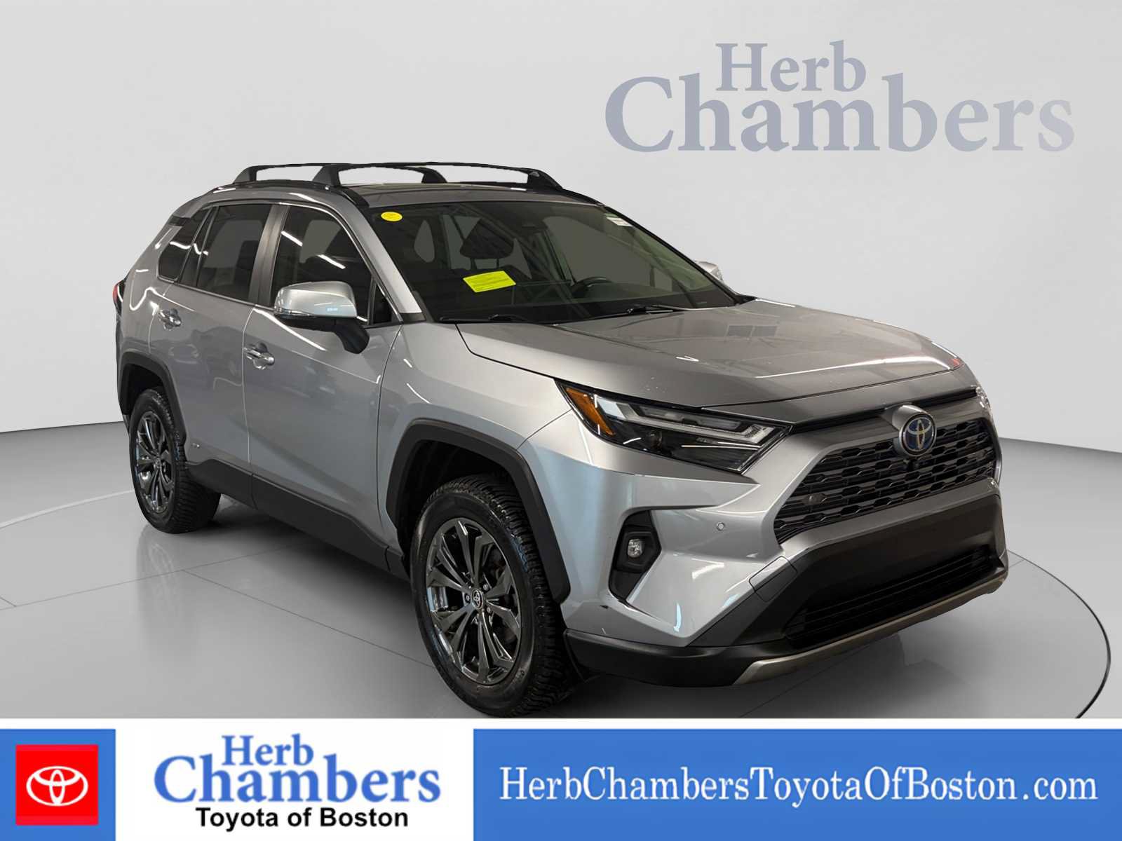 Used 2022 Toyota RAV4 Limited AWD/4WD image 1