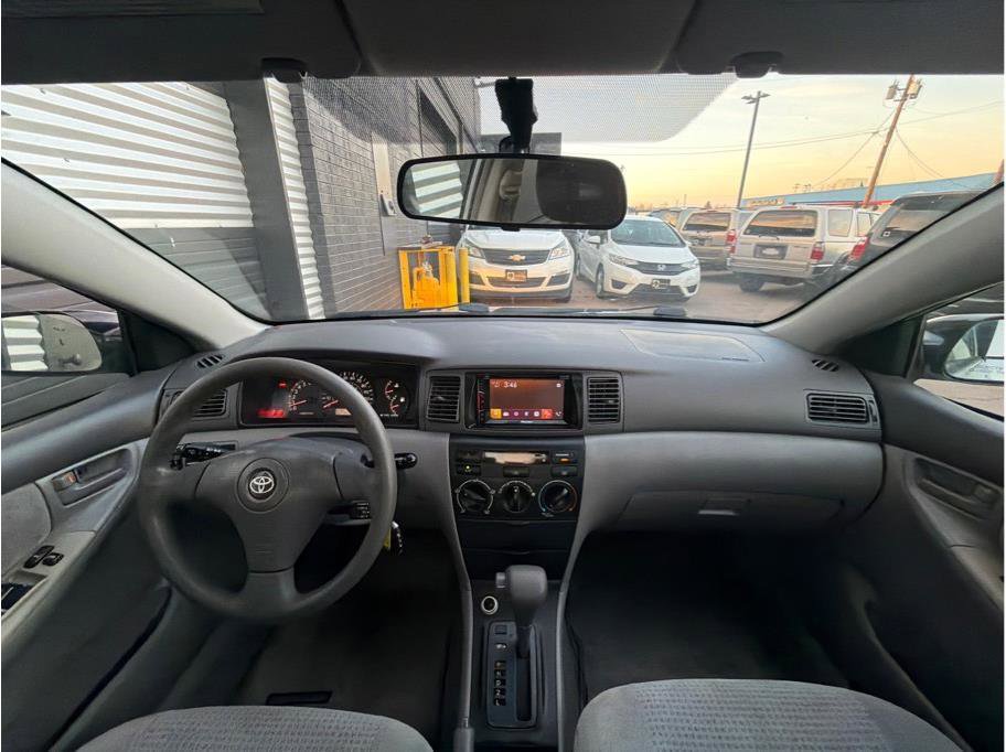 Used 2005 Toyota Corolla CE image 14
