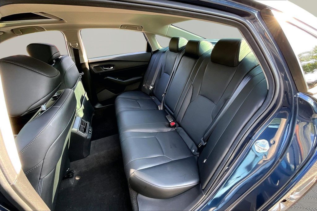 Used 2025 Honda Accord EX-L image 18