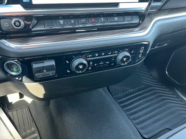 Used 2025 Chevrolet Silverado 2500 LT w/ Convenience Package image 15