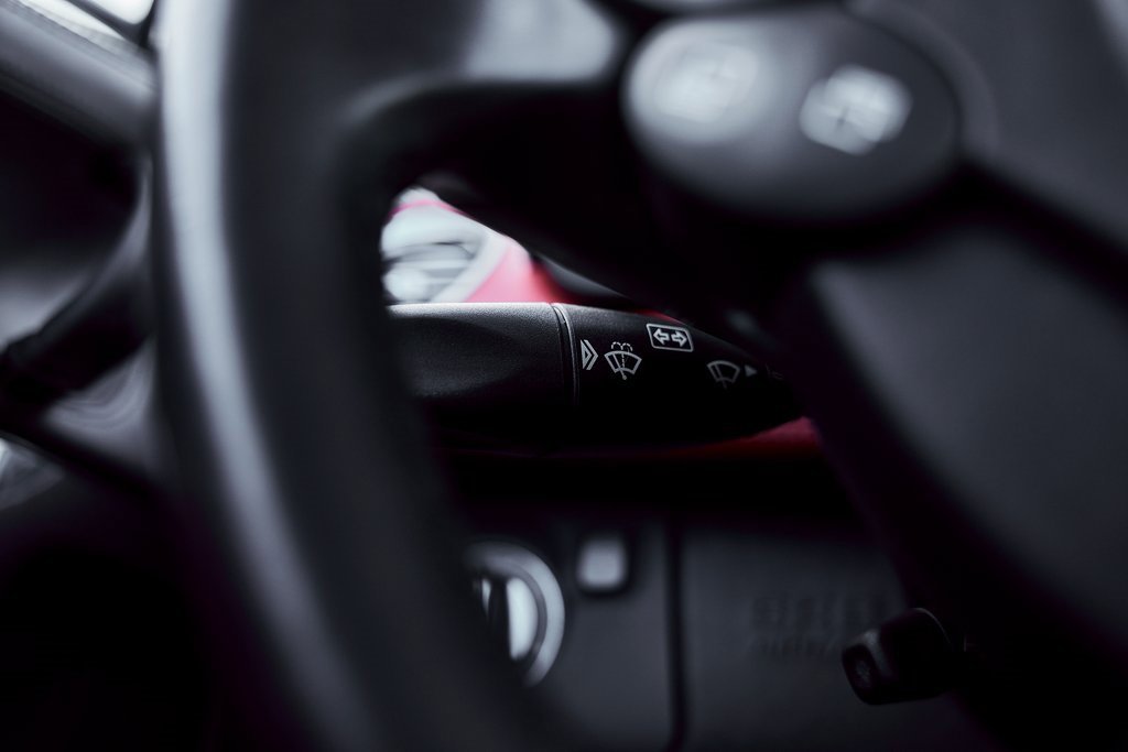 Used 2006 Mercedes-Benz SLR image 55