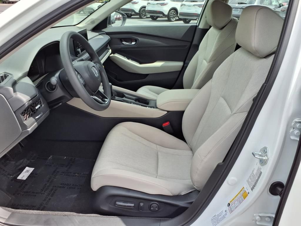 New 2025 Honda Accord SE image 12