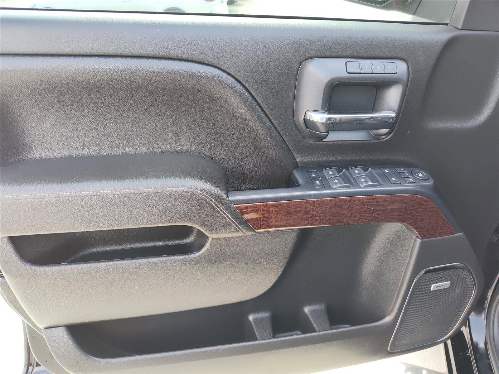 Used 2018 GMC Sierra 1500 SLT image 15