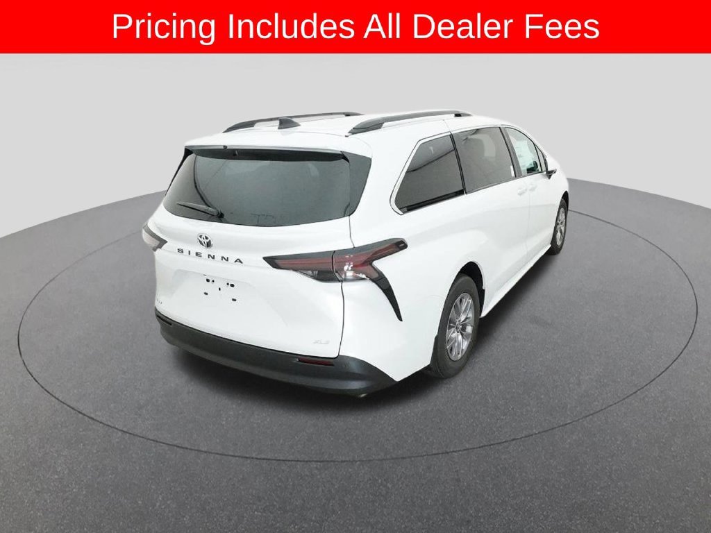 New 2026 Toyota Sienna XLE FWD image 8